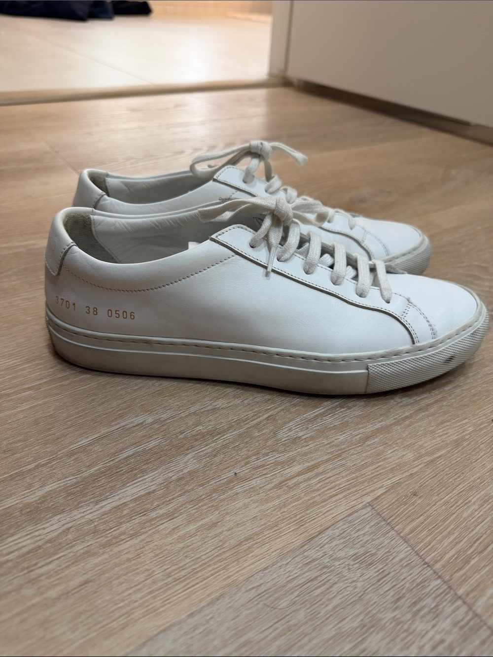 Common Projects White Leather Low-Top Sneakers